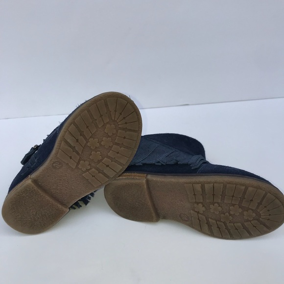 ☀️☀️☀️ 4/$20 Tucker + Tate suede fringe booties! - Picture 5 of 8